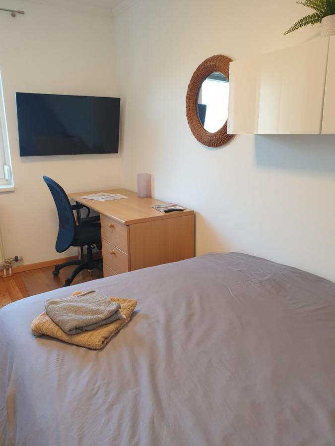 Town House Near Metro & Vienna City Center Екстериор снимка