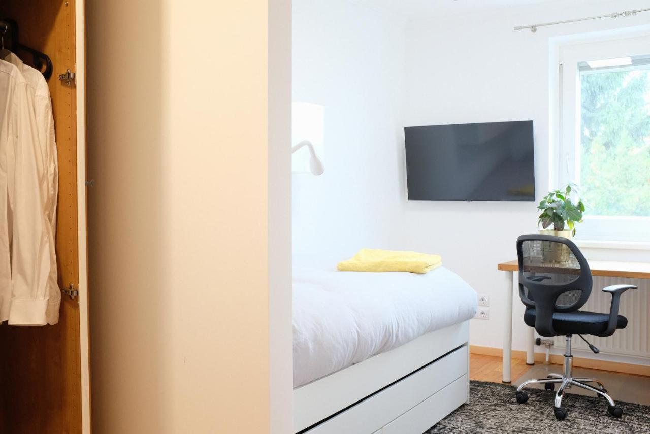 Town House Near Metro & Vienna City Center Екстериор снимка